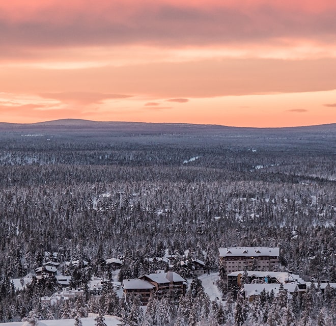 Elämyksellinen Saariselkä tarjoaa matkailijalle paljon ikimuistoista puuhastelua.